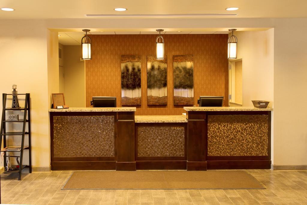 Little Missouri Inn & Suites New Town Exterior photo