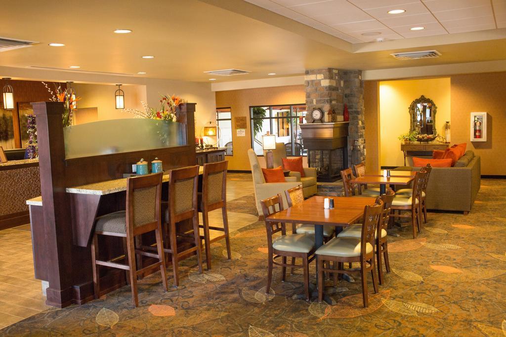 Little Missouri Inn & Suites New Town Exterior photo