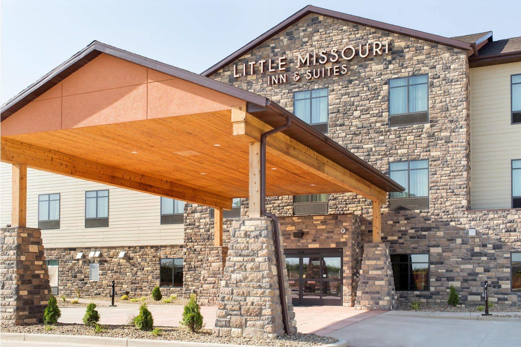 Little Missouri Inn & Suites New Town Exterior photo