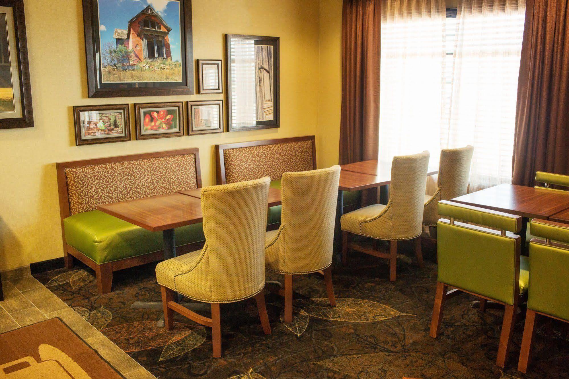 Little Missouri Inn & Suites New Town Exterior photo