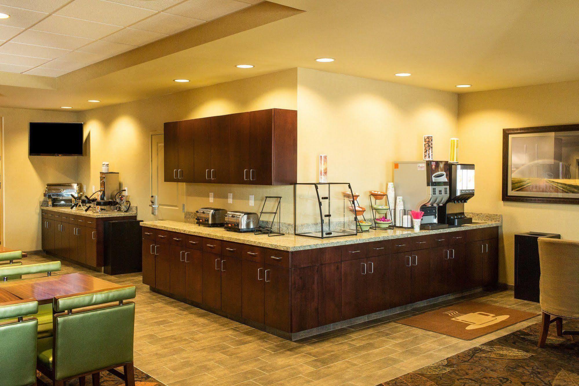 Little Missouri Inn & Suites New Town Exterior photo